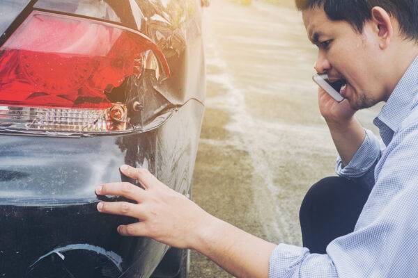 Man Is Calling Insurrance Company Claiming His Car Crash Damaged Road Accident